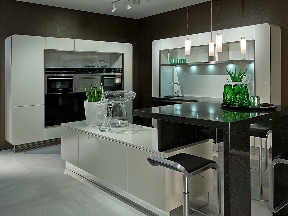Haecker Kuechen Showroom - Ceramiche Refin S.p.A. Haecker Kuechen Showroom - Ceramiche Refin S.p.A.